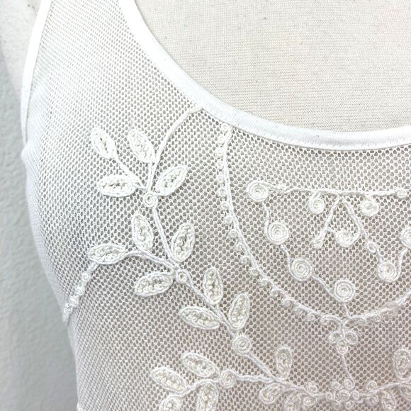 American Eagle Outfitter Sheer White Embroidered Tank Top XS Boho Fairy Festival - Picture 4 of 11